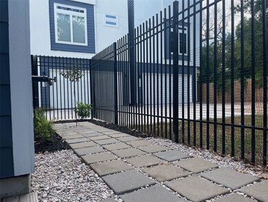 5115 Del Sur St unit H, Houston, TX 77018 - photo 7