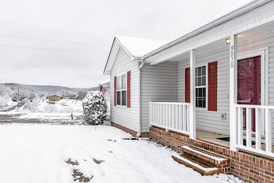 9018 Spring Creek Rd, Cookeville, TN 38506 - photo 4