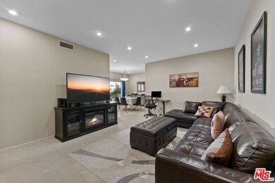 612 S Barrington Ave unit 317, Los Angeles, CA 90049 - photo 5