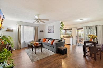 1910 E Sandra Terrace, Phoenix, AZ 85022 - photo 4