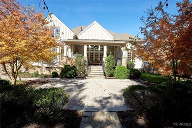 View of front of house featuring a porch
