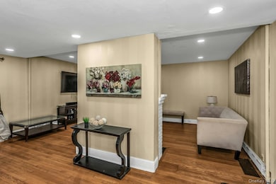 55 Willow St, Garden City, NY 11530 - photo 7