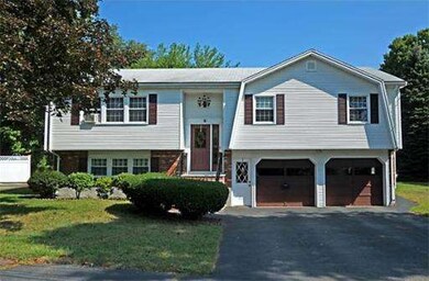 9 Jackson Ln, Wakefield, MA 01880 - photo 2