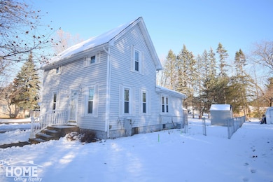 724 N Dewey St, Owosso, MI 48867 - photo 3