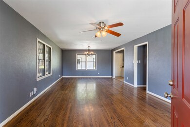 4927 Eppes St, Houston, TX 77021 - photo 6
