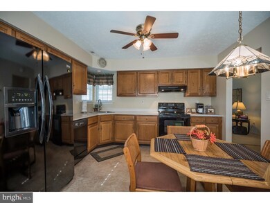 623 Cascade Dr S, Mount Laurel, NJ 08054 - photo 4