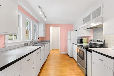 2 Atherton Rd, Winchester, MA 01890 - photo 4