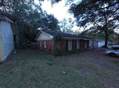 402 La Rose Dr, Mobile, AL 36609 - photo 4