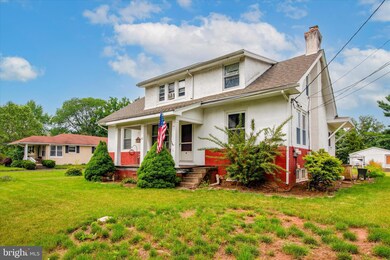 681 Park Rd, Lansdale, PA 19446 - photo 2