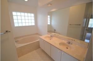 9623 Tavernier Dr, Boca Raton, FL 33496 - photo 7