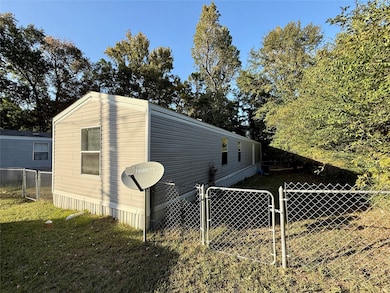 649 Ponderosa Dr, Onalaska, TX 77360 - photo 2