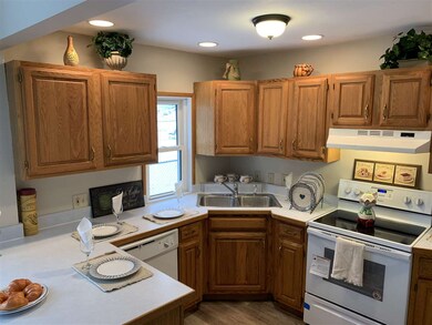 391 Donald St, Bedford, NH 03110 - photo 3