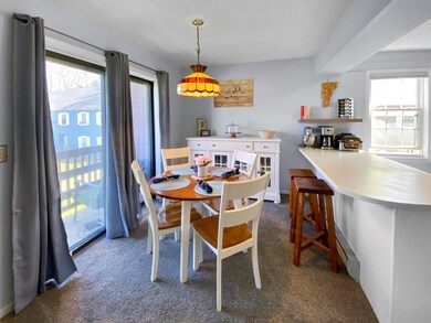 134 N Twin Oaks Terrace, South Burlington, VT 05403 - photo 3