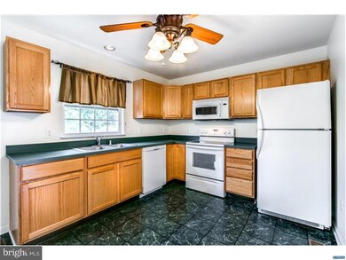 41 N Bellwoode Dr, Newark, DE 19702 - photo 5