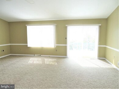 4144 Green Park Dr, Mount Joy, PA 17552 - photo 4