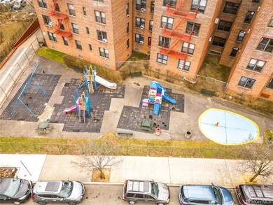 Dara Gardens unit 6C, Flushing, NY 11367 - photo 5