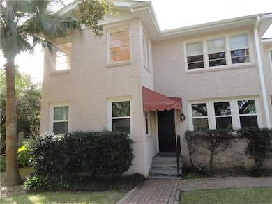 Exterior front (Lane side)