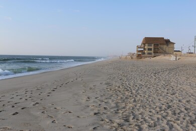 ORTLEY BEACH 024