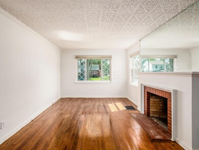FORMAL LIVING ROOM