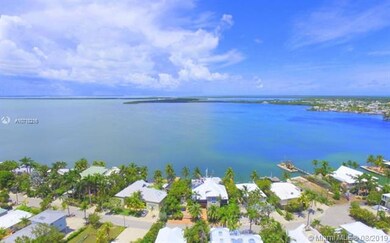 Aerial to bay