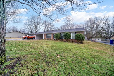 1310 Wesley St, Shelbyville, TN 37160 - photo 2