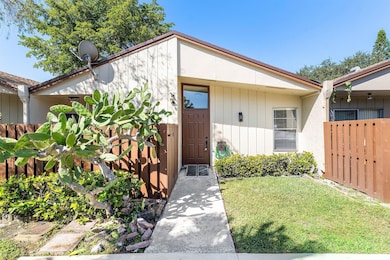 22289 Timberly Dr, Boca Raton, FL 33428 - photo 2