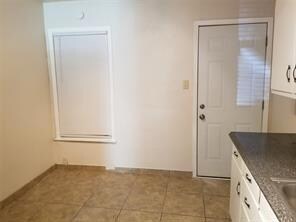 203 Madison St unit A, Cleburne, TX 76033 - photo 7