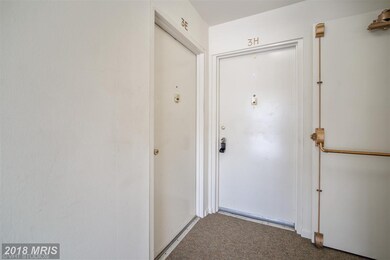 3632 Gleneagles Dr unit 83H, Silver Spring, MD 20906 - photo 2