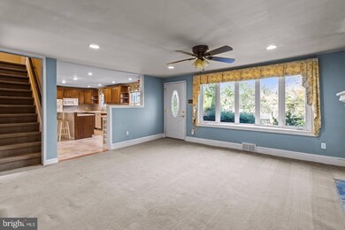 986 Hillside Dr, Southampton, PA 18966 - photo 5