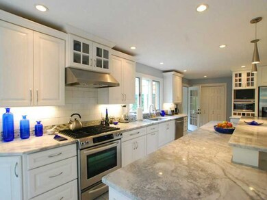 3221 Colonial Ave, Erie, PA 16506 - photo 4