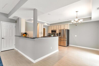 395 Woodlawn-10