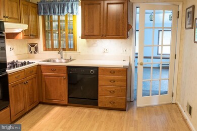 1204 Brixton Rd, Baltimore, MD 21239 - photo 6