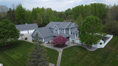 2368 Birchcrest Dr, West Branch, MI 48661 - photo 3