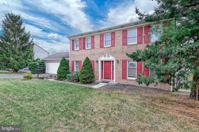 2299 N Point Dr, York, PA 17406 - photo 4