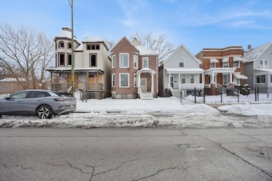 2721 E 76th St, Chicago, IL 60649 - photo 2