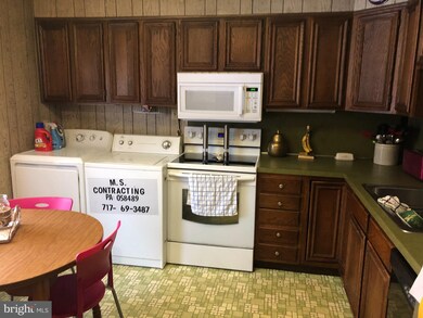 932 E Oak St, Palmyra, PA 17078 - photo 4