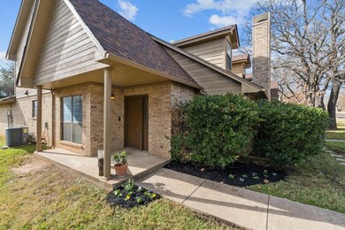 1144 Oakhurst St, Denton, TX 76210 - photo 3