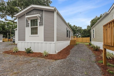 1156 Russell Dr unit 9, Mount Pleasant, SC 29464 - photo 2