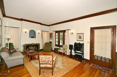 Living Room with Crown Molding