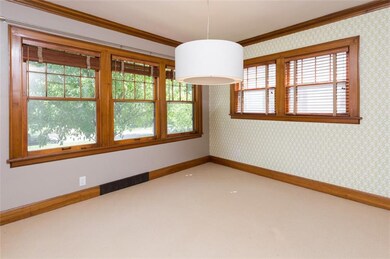 4226 Sheridan Ave, Des Moines, IA 50310 - photo 7