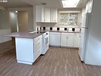 5170 Lakeview Blvd, Lake Oswego, OR 97035 - photo 7