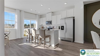 8213 Alexander Ct, Upper MacUngie Township, PA 18031 - photo 6