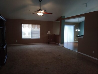 12933 Broncos Dr, Fishers, IN 46037 - photo 3