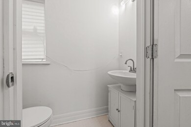 1555 N 29th St, Philadelphia, PA 19121 - photo 6