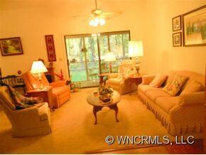 Living room to screened porch