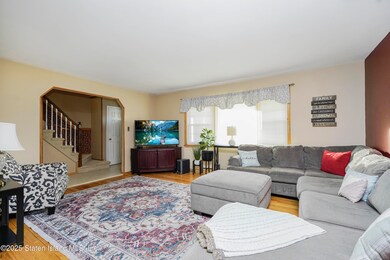 537 Ionia Ave, Staten Island, NY 10312 - photo 7