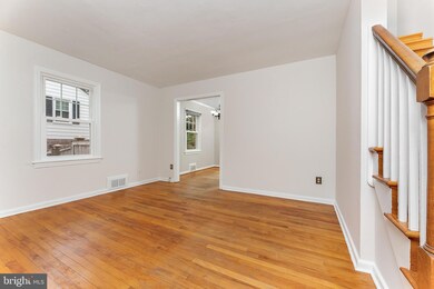 5859 Edgehill Dr, Alexandria, VA 22303 - photo 4