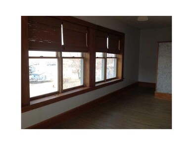 Master Bedroom. Many windows, very large