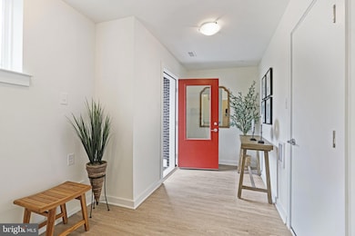 955 Riverplace Dr unit 55O, Conshohocken, PA 19428 - photo 3