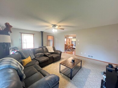 161 Hillcrest Ave, Spicer, MN 56288 - photo 7